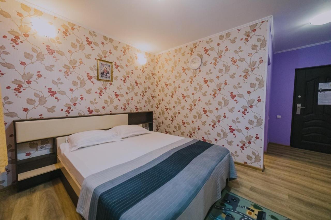 Hostel Denisa Buzău Extérieur photo
