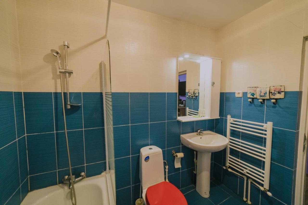 Hostel Denisa Buzău Extérieur photo