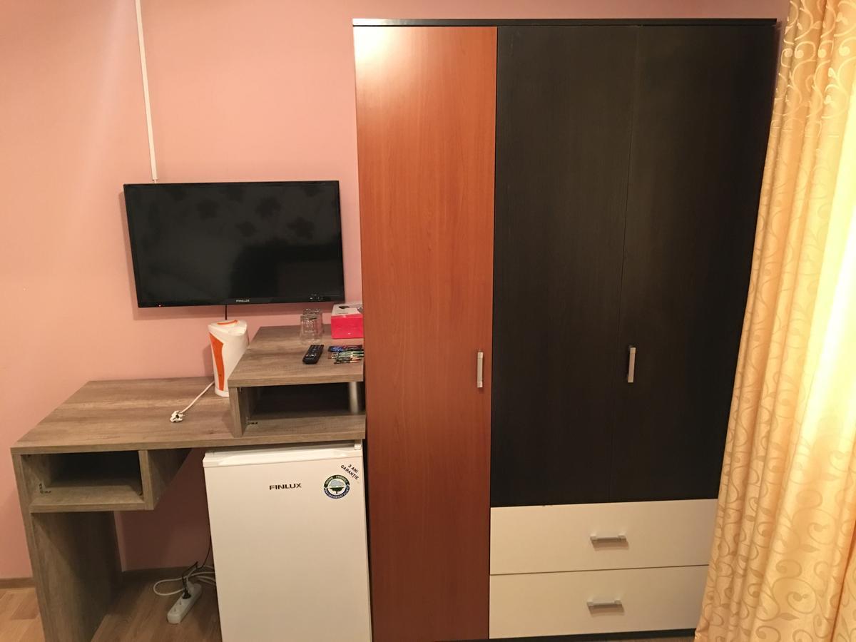 Hostel Denisa Buzău Extérieur photo