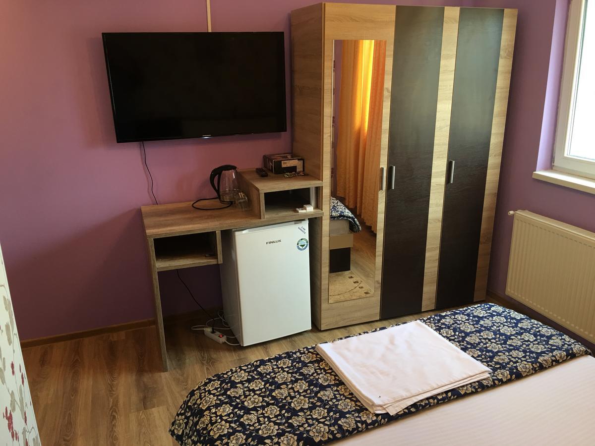 Hostel Denisa Buzău Extérieur photo