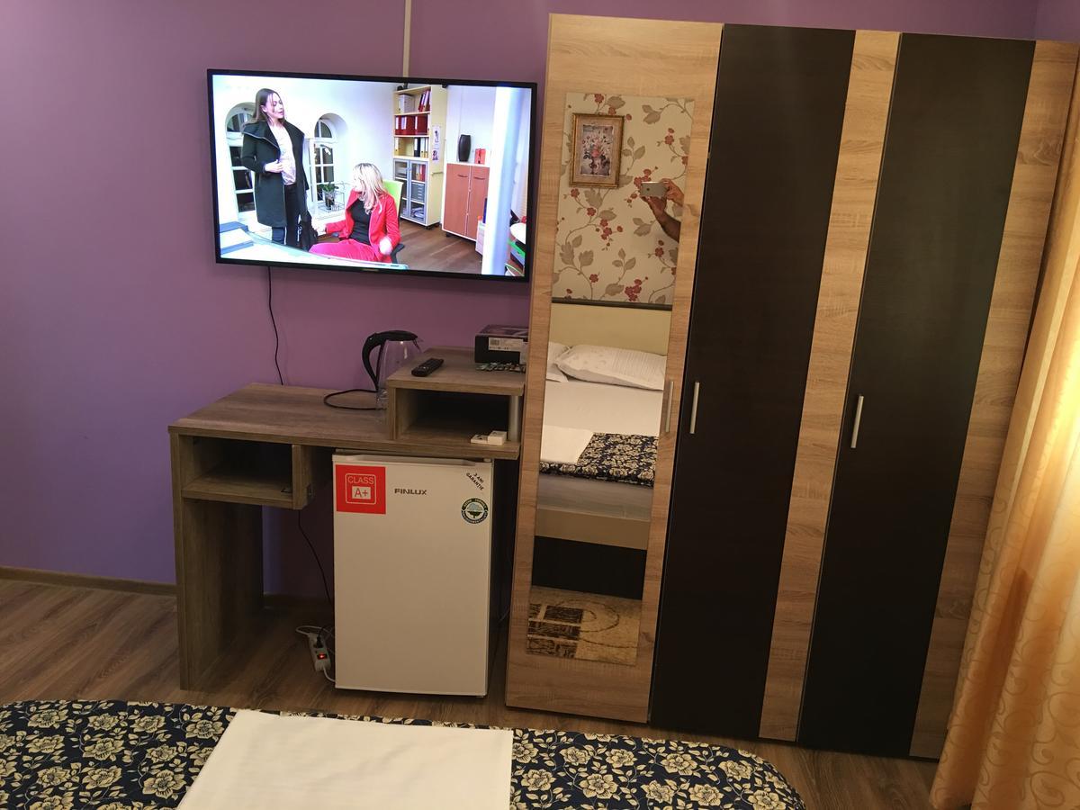 Hostel Denisa Buzău Extérieur photo